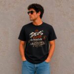 Camiseta Streetwear Deus Me Proteja da Bondade de Gente Má - Imagem 2