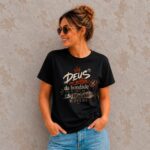Camiseta Streetwear Deus Me Proteja da Bondade de Gente Má 100% Algodão Fio 30.1